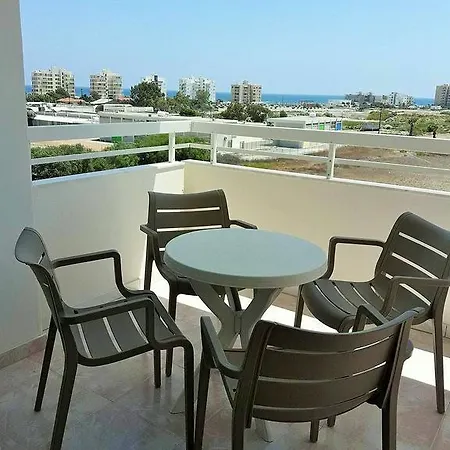 401 Camelia Court * Larnaca